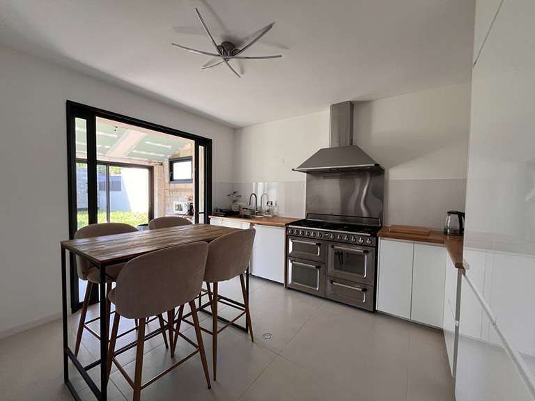Maison L'Isle-sur-la-Sorgue - 4 chambres - 118m²