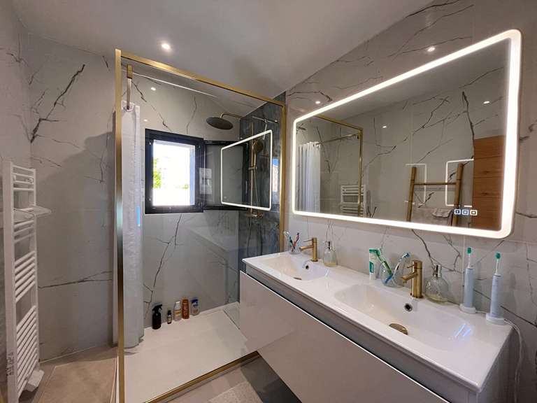Maison L'Isle-sur-la-Sorgue - 4 chambres - 118m²