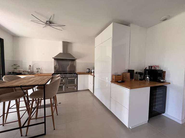 Maison L'Isle-sur-la-Sorgue - 4 chambres - 118m²