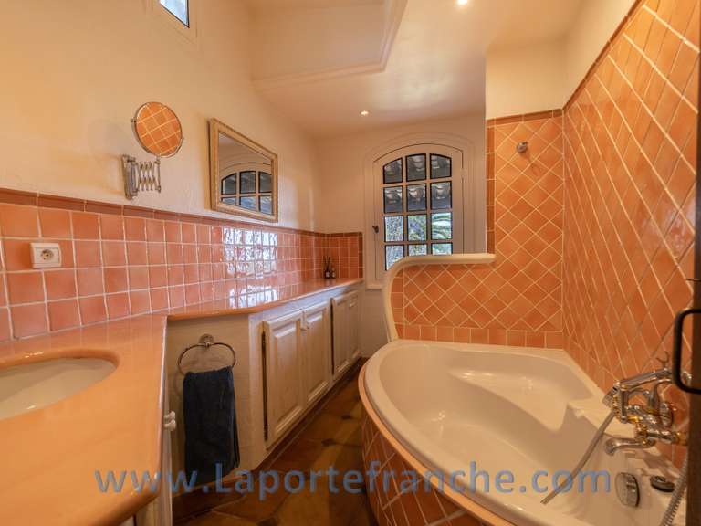 Maison Cagnes-sur-Mer - 3 chambres - 110m²