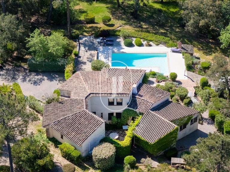 Villa Sainte-Maxime - 3 bedrooms - 147m²