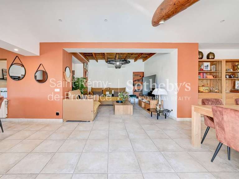Maison Saint-Rémy-de-Provence - 3 chambres - 145m²