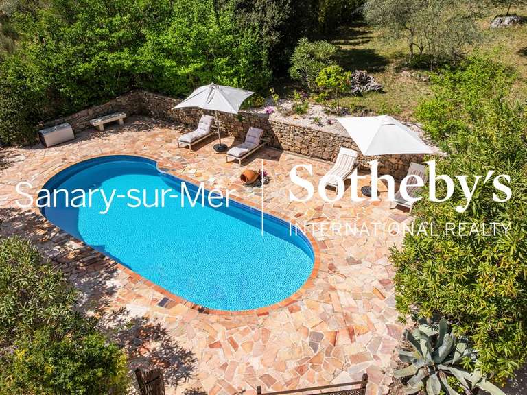Maison La Roquebrussanne - 5 chambres - 364m²