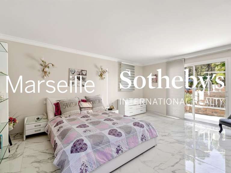 Maison Gémenos - 6 chambres - 401m²
