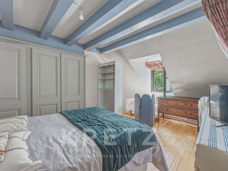 Maison Veigy-Foncenex - 8 chambres - 520m²
