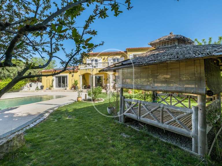 Villa Le Thor - 4 bedrooms - 225m²