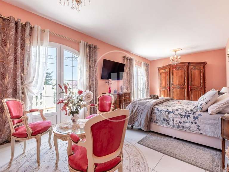 Villa Le Thor - 4 bedrooms - 225m²