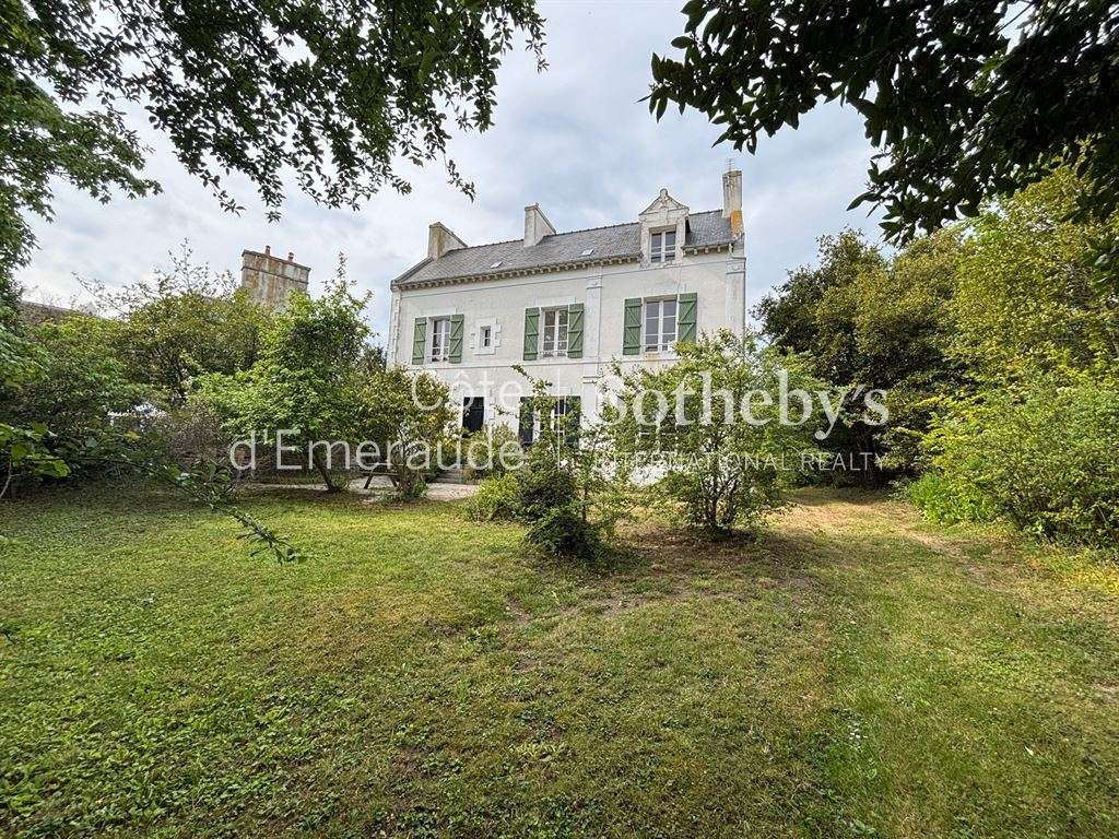 House Dinard