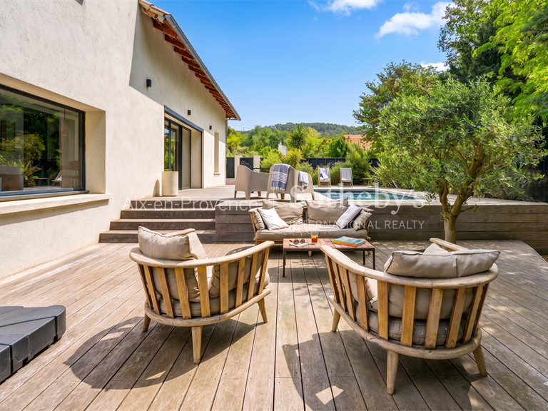 Maison Aix-en-Provence - 5 chambres - 200m²