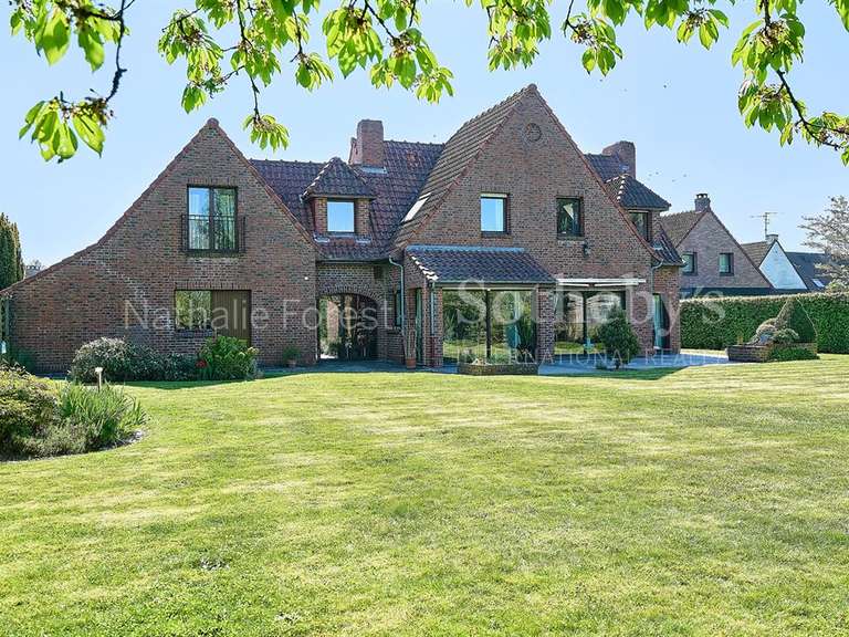 Maison Louvil - 6 chambres - 246m²