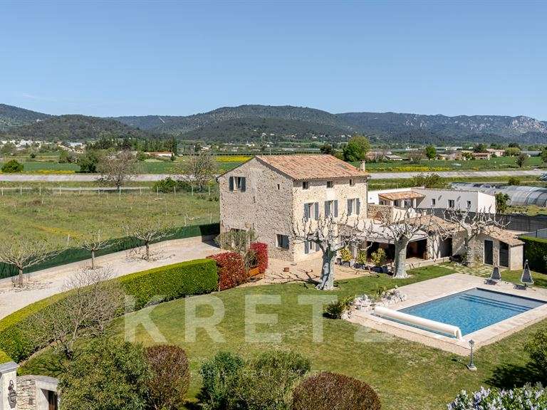 Maison Manosque - 4 chambres - 220m²