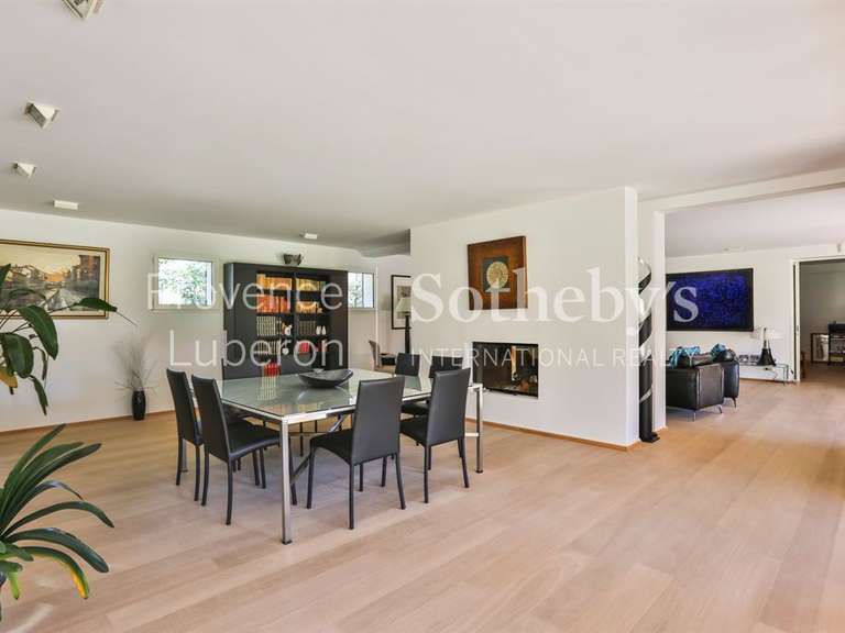Maison Roussillon - 6 chambres - 700m²