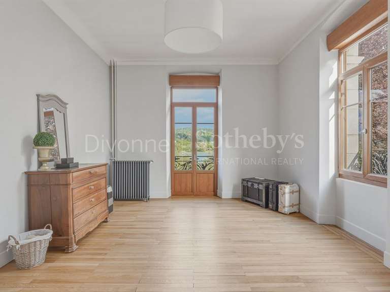 Maison Clairvaux-les-Lacs - 6 chambres - 522m²