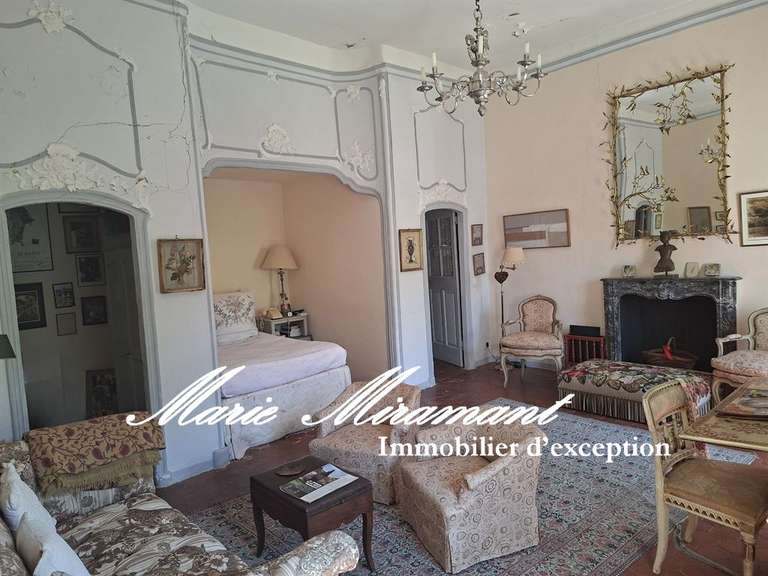Propriété L'Isle-sur-la-Sorgue - 8 chambres - 550m²