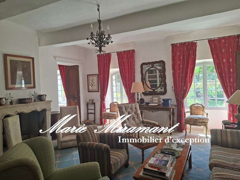Propriété L'Isle-sur-la-Sorgue - 8 chambres - 550m²