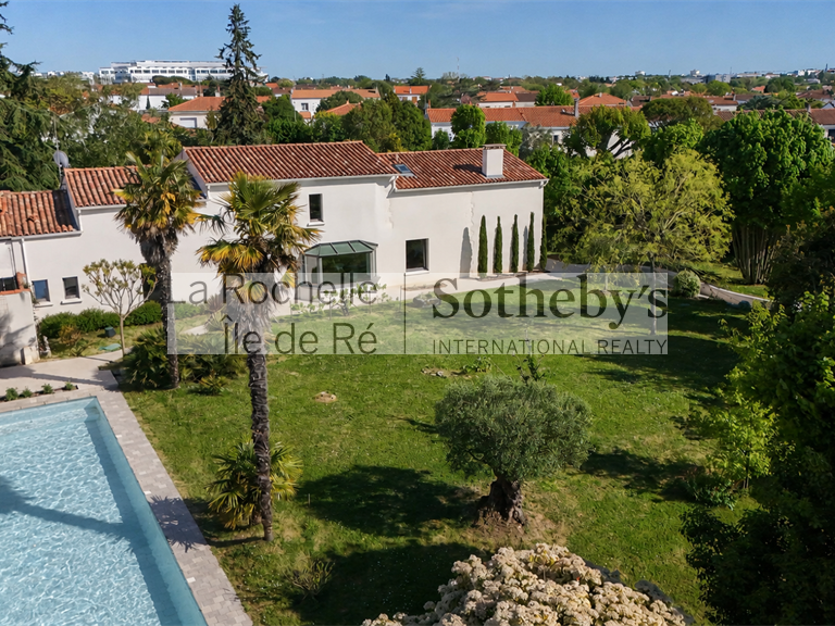 Maison Lagord - 4 chambres - 338m²