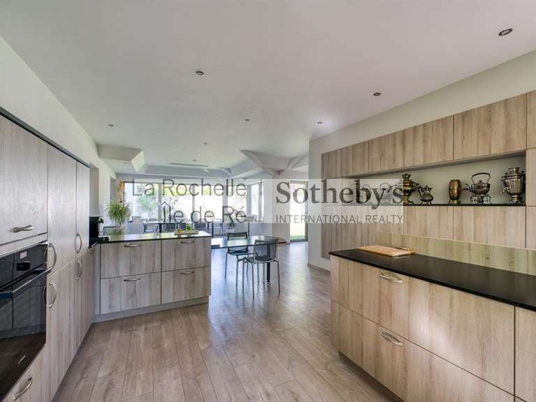 Maison Lagord - 4 chambres - 338m²