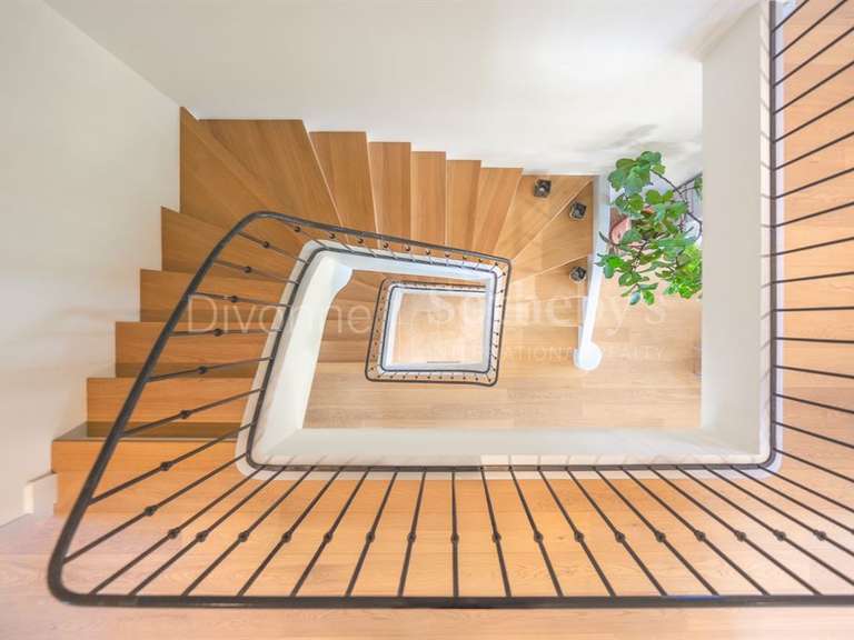 Maison Chevry - 5 chambres - 415m²