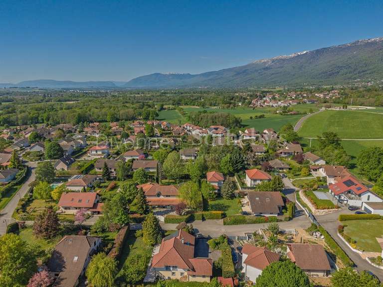 Maison Chevry - 4 chambres - 300m²