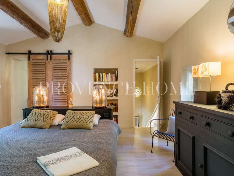 House Joucas - 5 bedrooms - 285m²