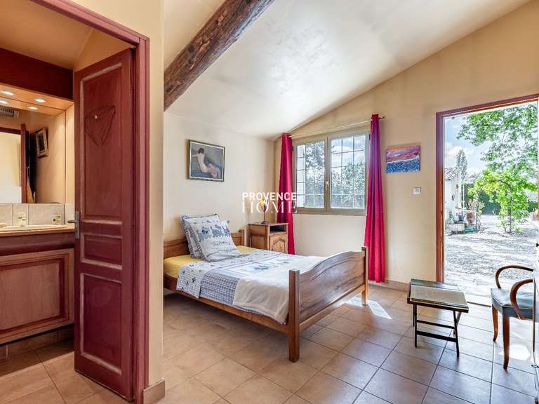 Propriété Le Thor - 5 chambres - 200m²