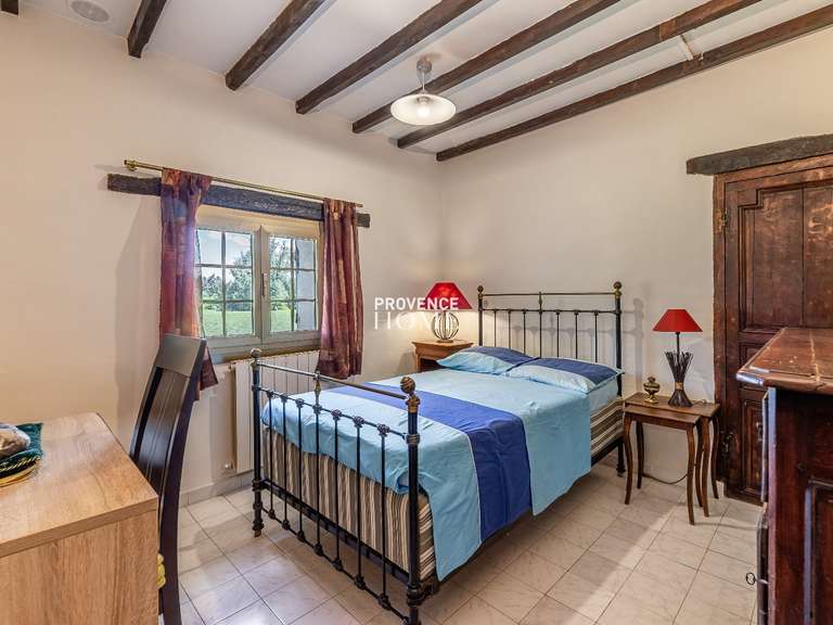 Propriété Le Thor - 5 chambres - 200m²