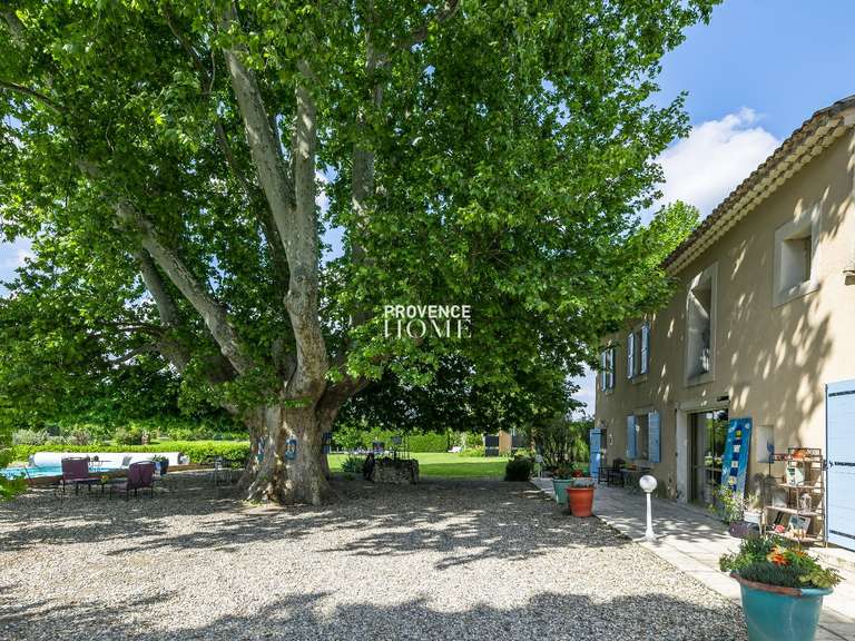 Propriété Le Thor - 5 chambres - 200m²