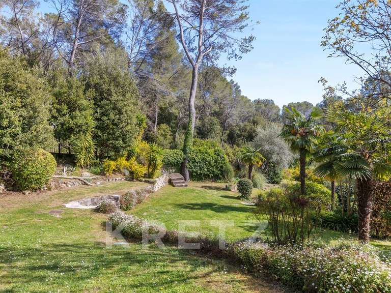 Maison Roquefort-les-Pins - 6 chambres - 400m²