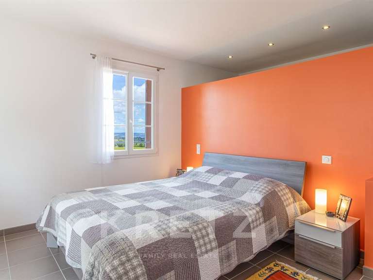 Maison Mérindol-les-Oliviers - 5 chambres - 224m²