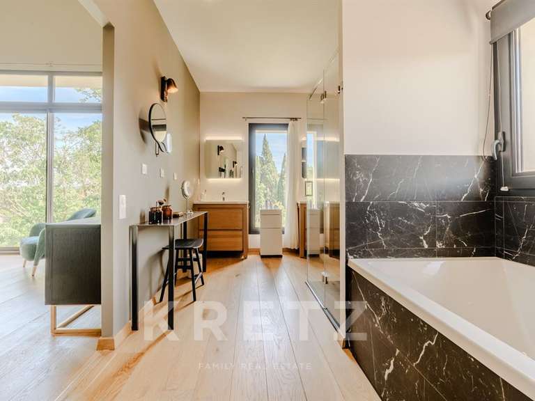Maison Narbonne - 4 chambres - 354m²