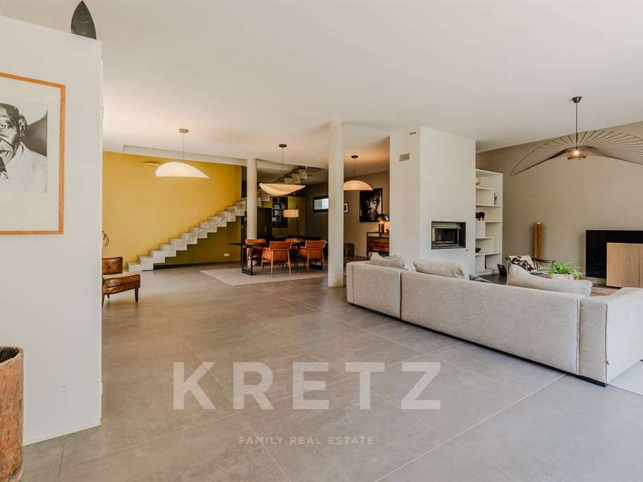 House Narbonne