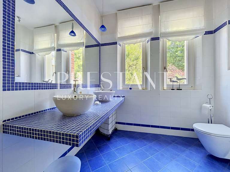 Maison Saint-Rémy-lès-Chevreuse - 4 chambres - 200m²