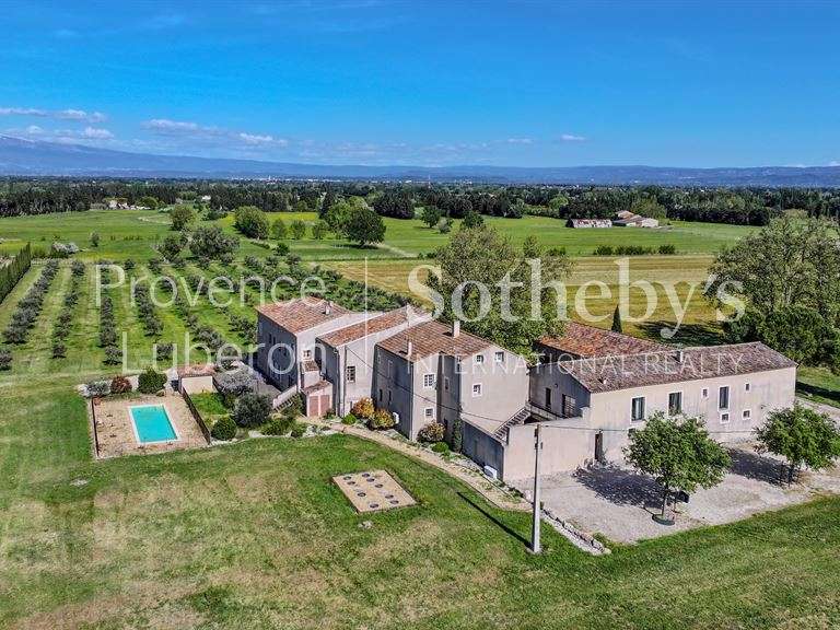 Maison Monteux - 16 chambres - 838m²