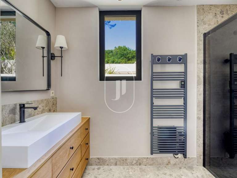 Maison Grimaud - 4 chambres - 184m²