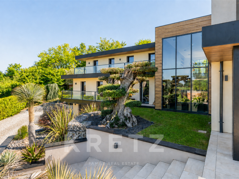 Maison Genas - 7 chambres - 361m²