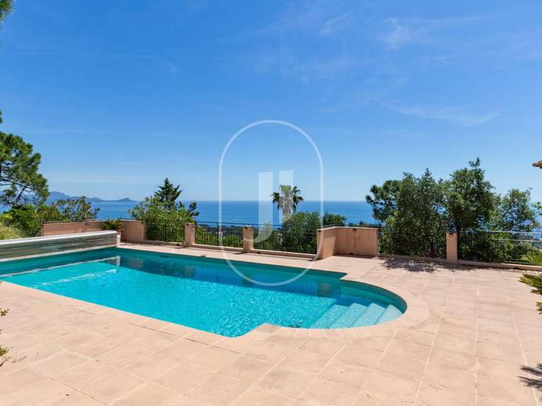 Villa avec Vue sur mer Roquebrune-sur-Argens - 7 chambres - 280m²