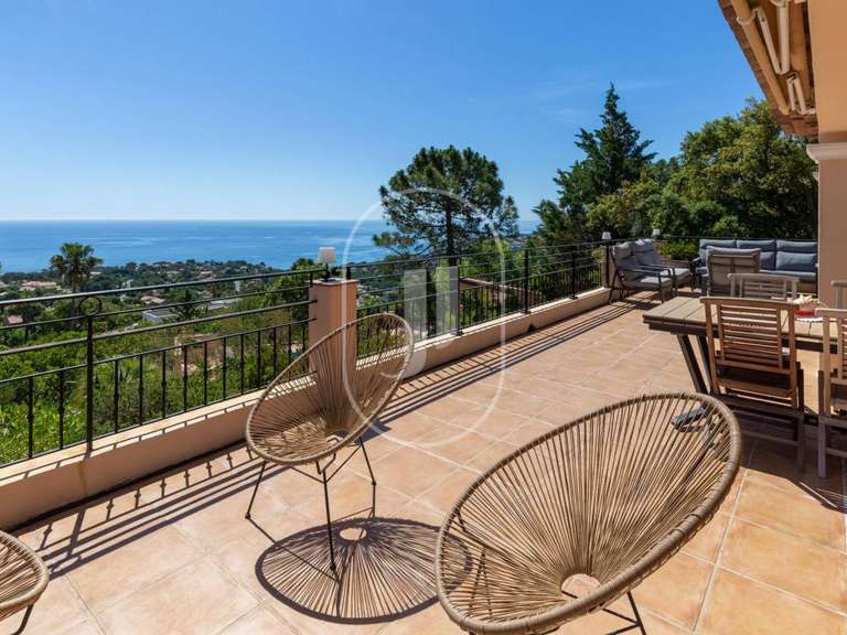 Villa avec Vue sur mer Roquebrune-sur-Argens - 7 chambres - 280m²