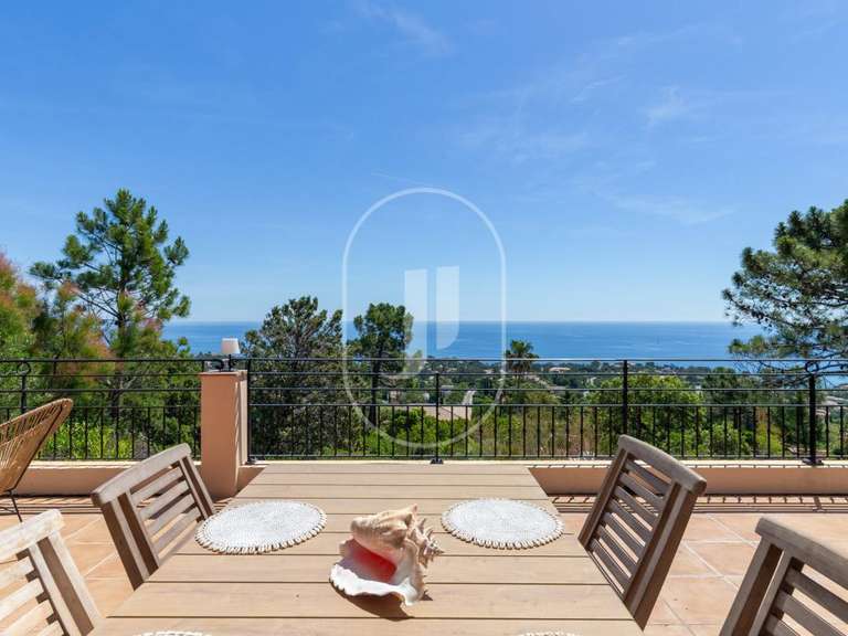 Villa avec Vue sur mer Roquebrune-sur-Argens - 7 chambres - 280m²