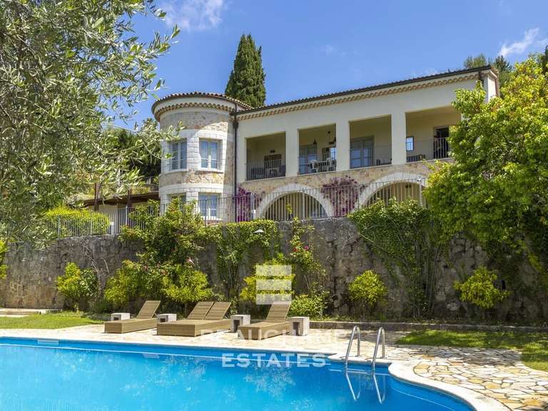 Villa Valbonne - 5 bedrooms - 409m²