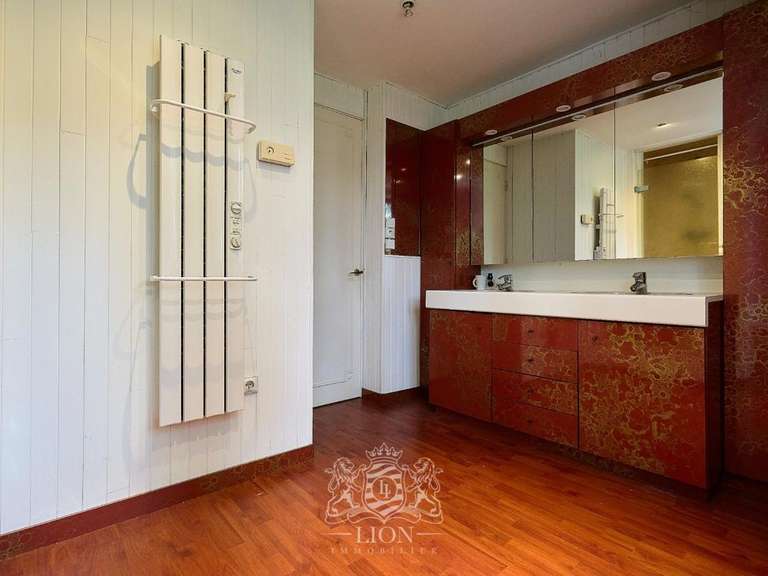 Maison Bondues - 5 chambres - 187m²