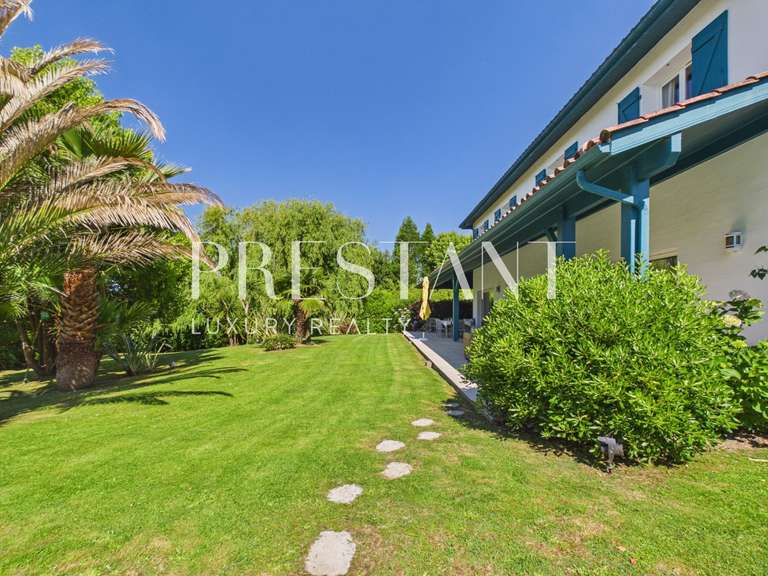 Maison Arcangues - 6 chambres - 270m²