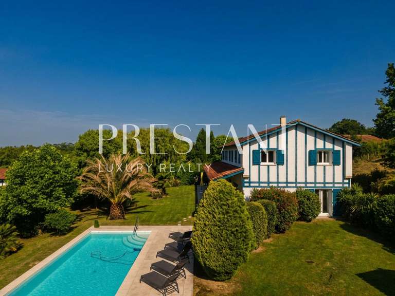 Maison Arcangues - 6 chambres - 270m²