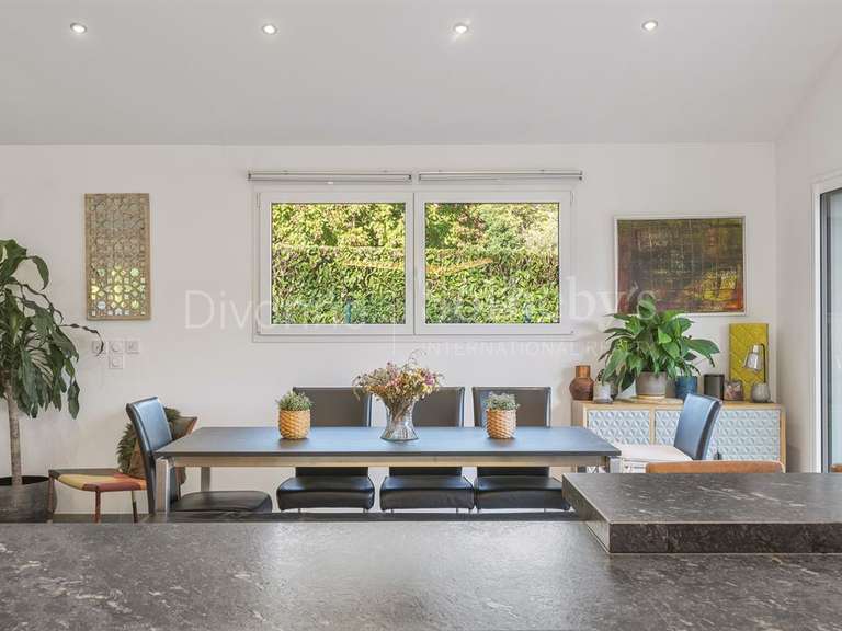 House Divonne-les-Bains - 5 bedrooms - 189m²