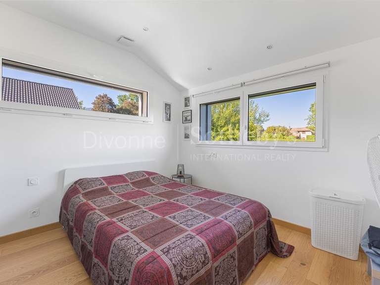 House Divonne-les-Bains - 5 bedrooms - 189m²