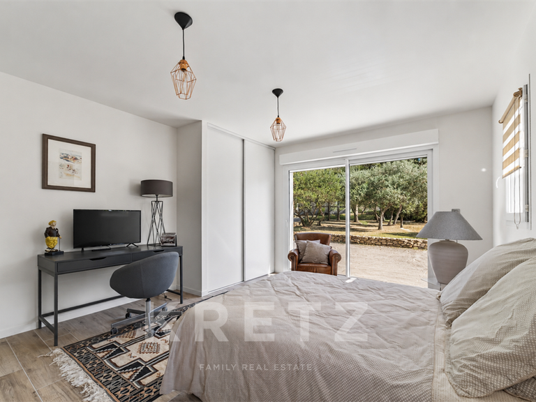 Maison Nîmes - 4 chambres - 217m²