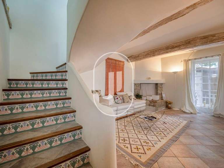 House Aurel - 820m²