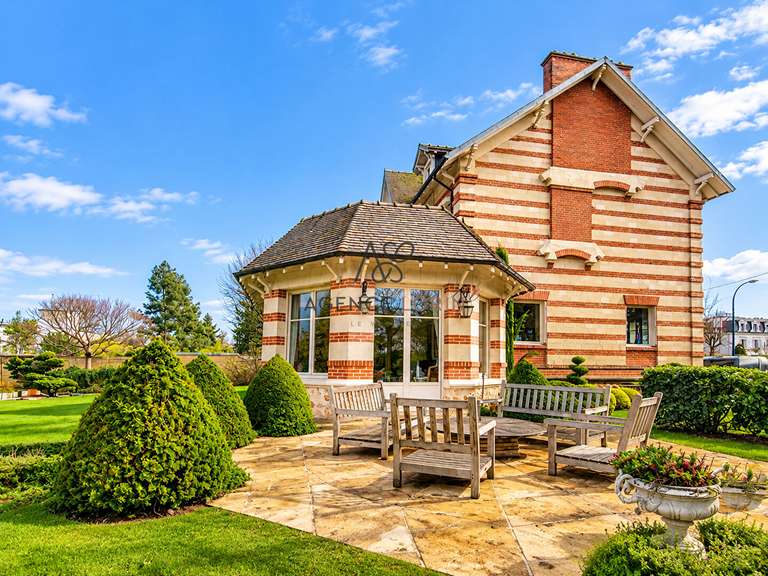 Maison Le Vésinet - 6 chambres - 327m²