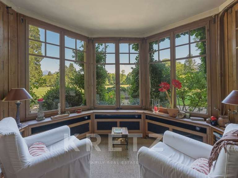 Propriété Ésery - 550m²