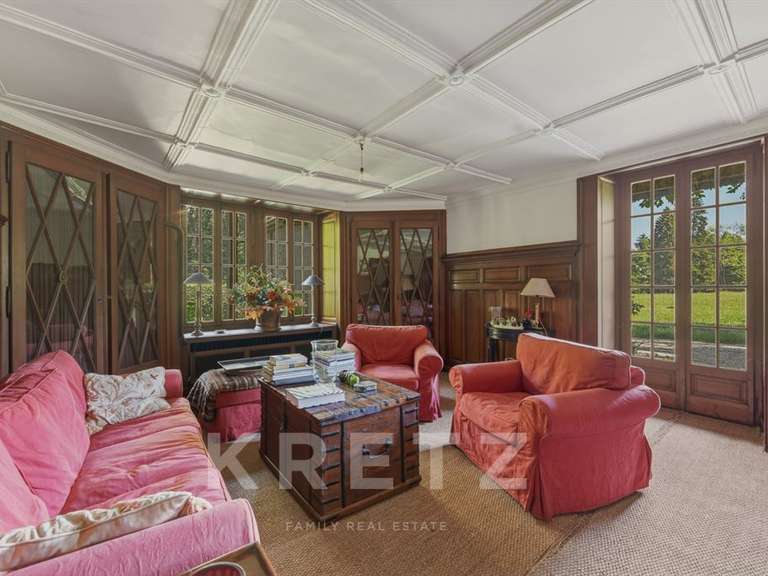 Propriété Ésery - 550m²