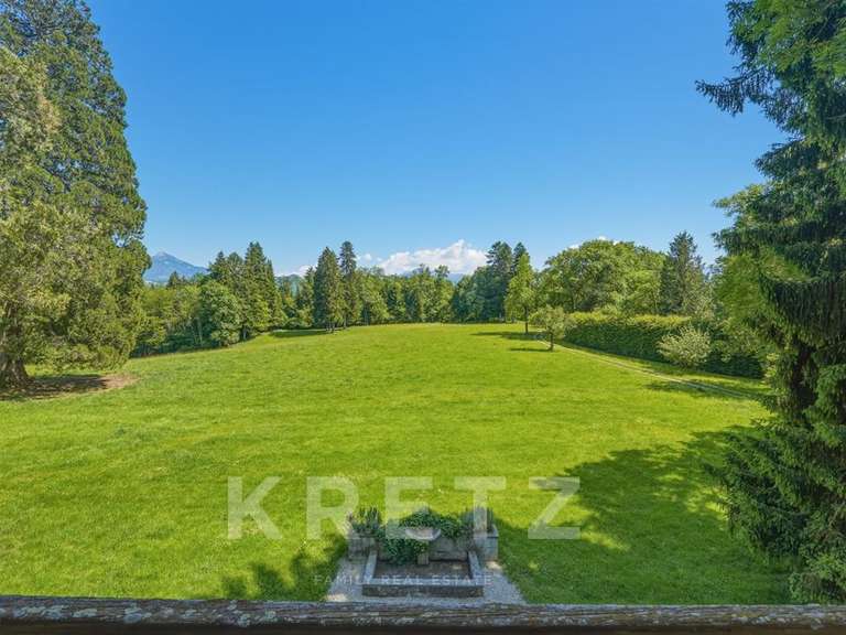 Propriété Ésery - 550m²